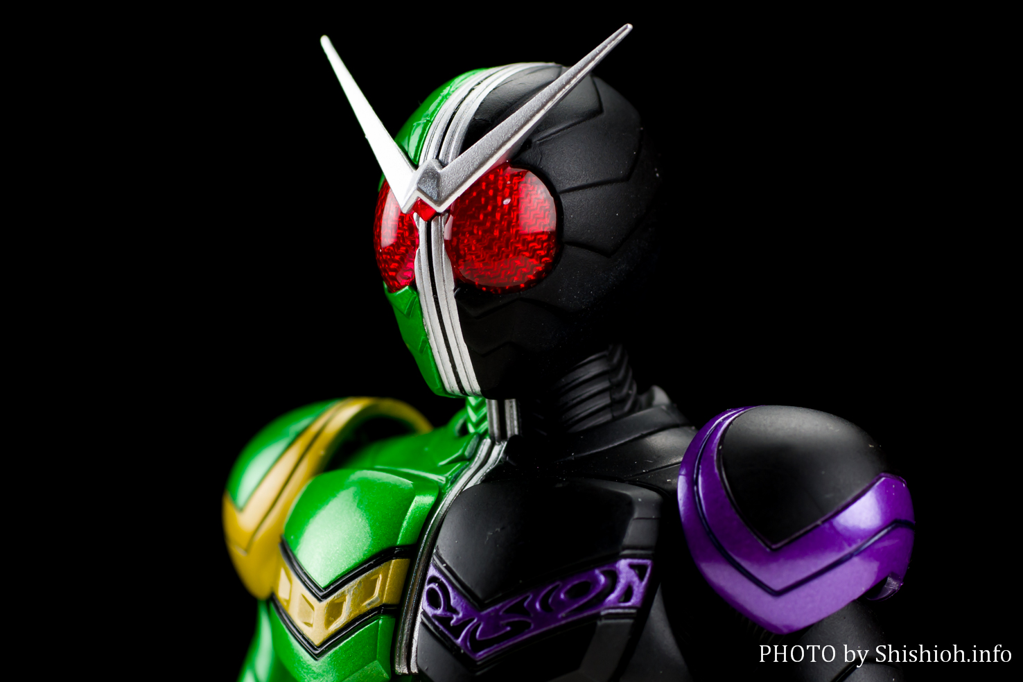 レビュー】S.H.Figuarts（真骨彫製法） 仮面ライダーW サイクロン