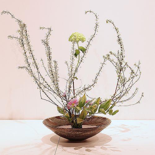 楽天市場】信楽焼 水盤 茶 窯変 掛分 ソリ 丸 11号 生け花 花器 池坊