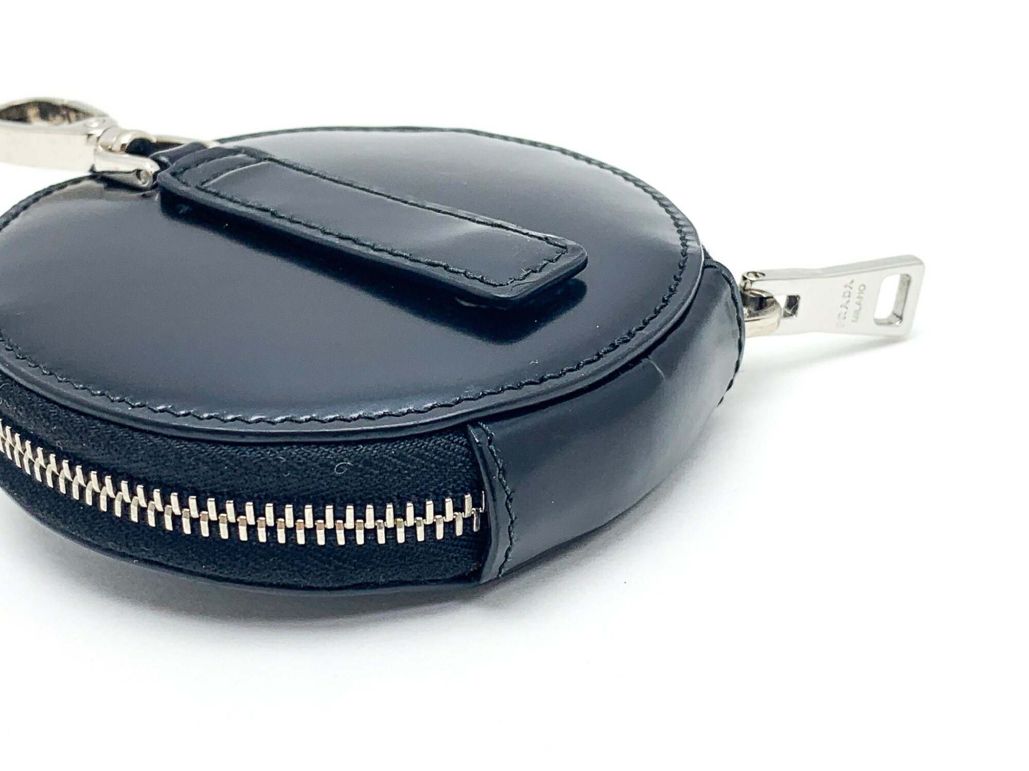 楽天市場】PRADA プラダ トライアングルロゴ ブラック 黒 丸型 コイン