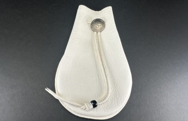 楽天市場】ゴローズ goro's [新品] 巾着ポーチ M 白 goro's GORO'S