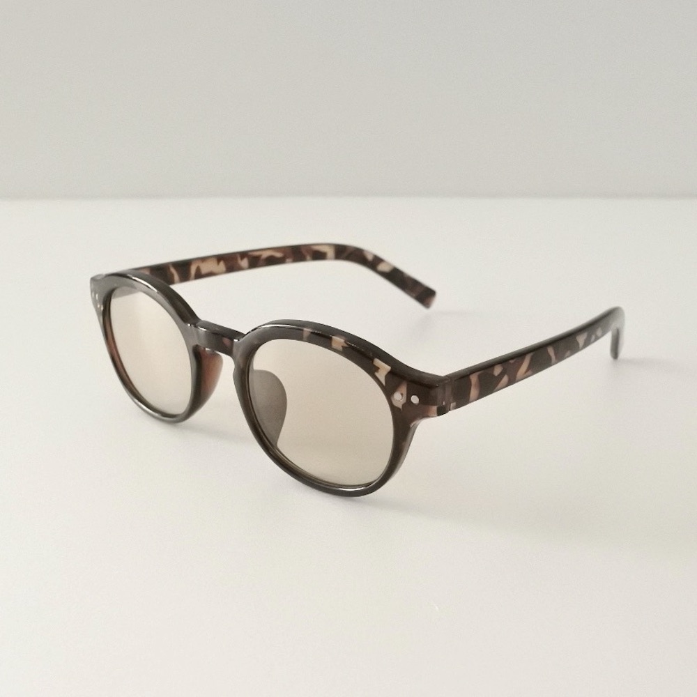 楽天市場】オーバル セルフレーム ライトベージュ カラーレンズ