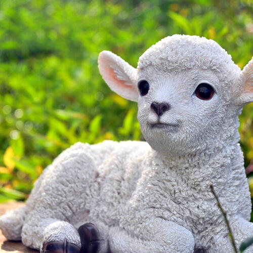 楽天市場】もふもふ子羊 ひつじ リアルな羊ひつじの置物 かわいい置物