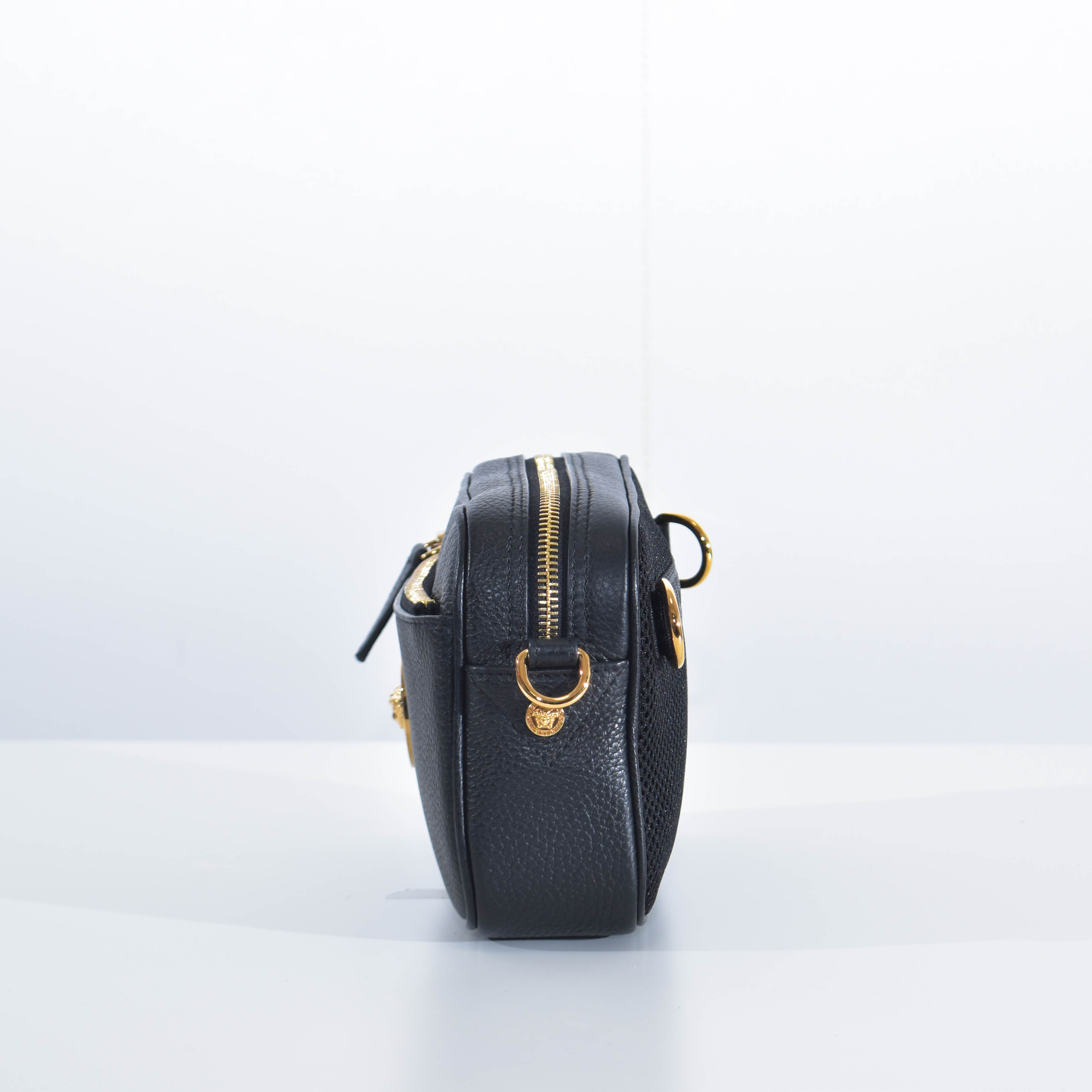 楽天市場】ヴェルサーチ バッグ ショルダーバッグ ボディバッグ 本革