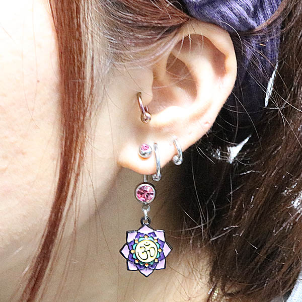 楽天市場】へそピアス 14G 梵字と花チャームバナナバーベル (1.6mm) BP