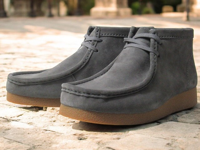 楽天市場】【最強翌日配送】クラークス Clarks WallabeeEVO Bt