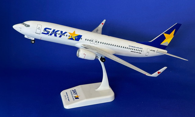 楽天市場】クロスウイング 1/130 スカイマーク B737-800W 完成品 1/130