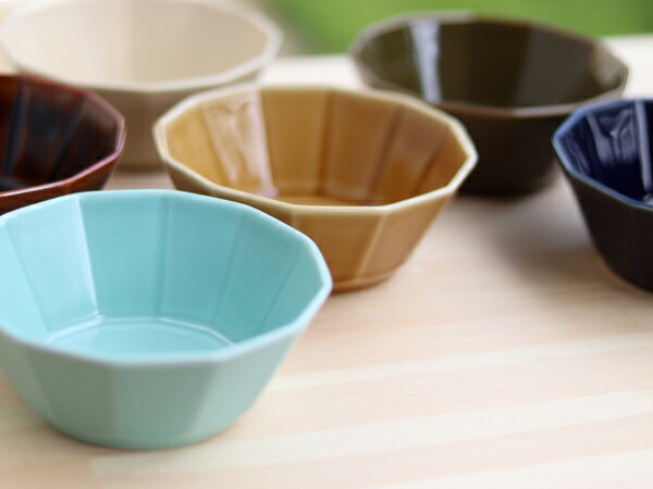 楽天市場】＼在庫入替のため特価／【重山陶器】ボウル6色展開＜波佐見
