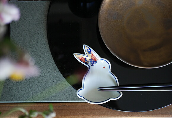 楽天市場】古伊万里様式 うさぎ型豆小皿（青） : TABLE ＆ STYLE