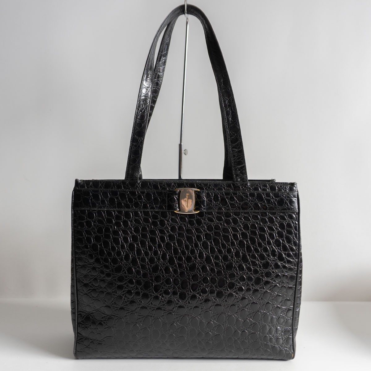 楽天市場】フェラガモferragamo クロコの通販