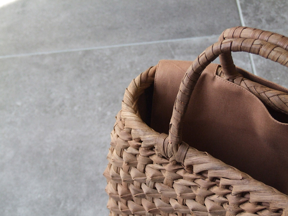 楽天市場】純国産 信州長野県 山葡萄かごバッグ 鱗編み 定番型 特上