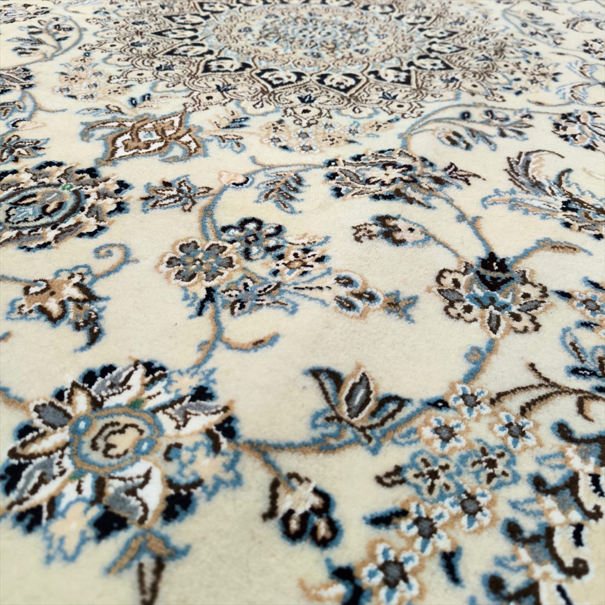 楽天市場】ペルシャ絨毯 【本物イラン産】 ナイン産 マット アイボリー