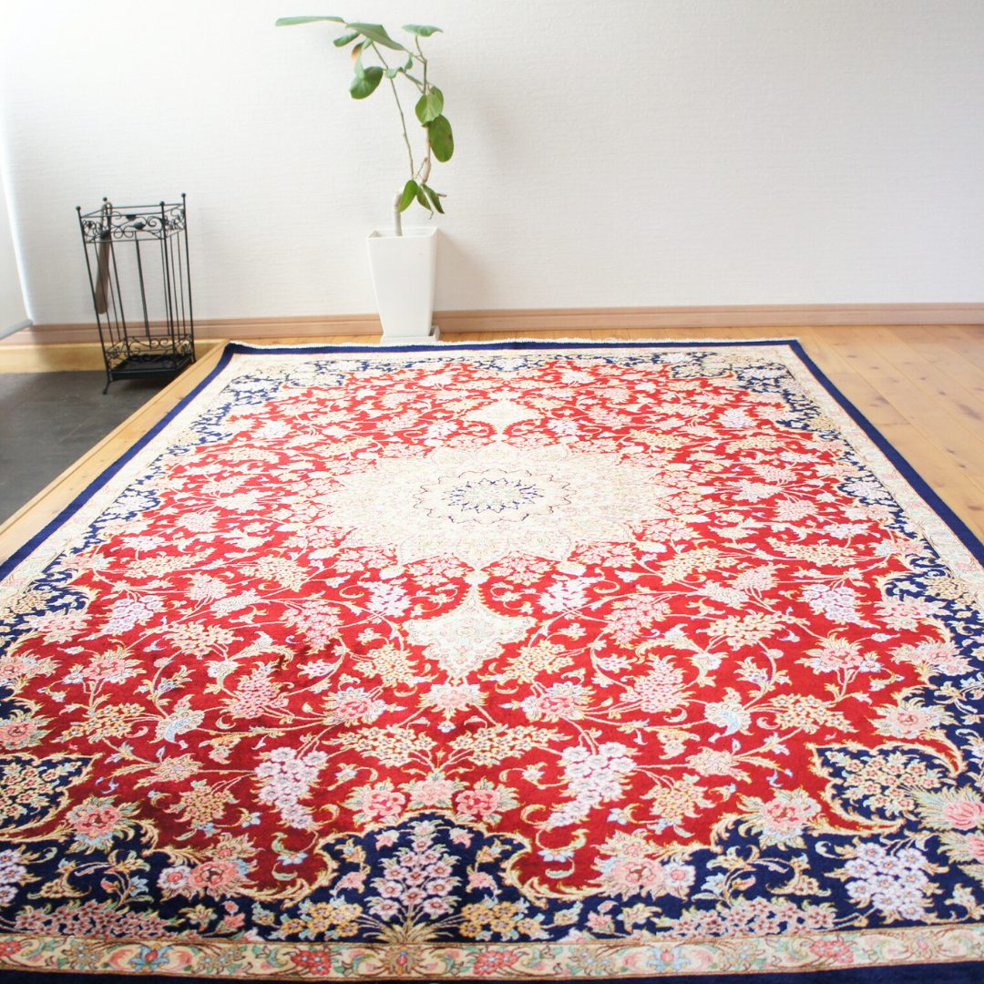 送料込み！ ペルシャ絨毯 イラン シルク 307×197 送料込み！ ペルシャ