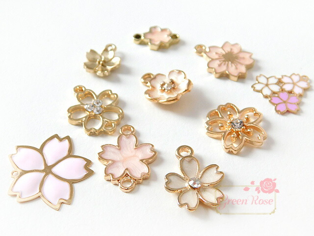 サクラ様ご依頼品 ハンドメイドチャーム7点おまとめ サクラ様ご依頼品