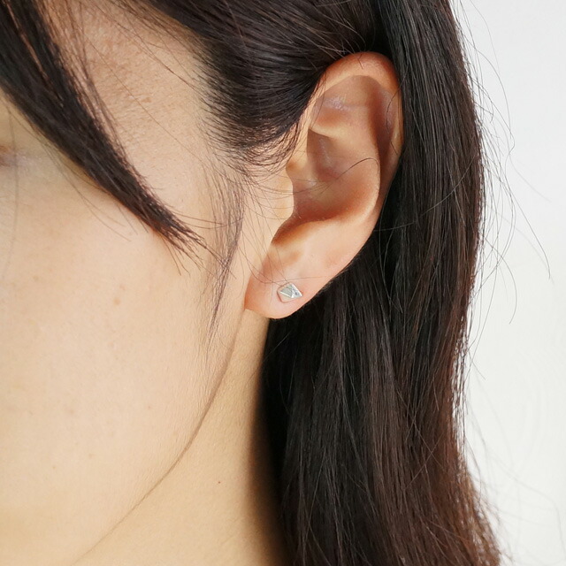 楽天市場】シルバーピアス スタッドピアス スタッズ 鋲 ひし形