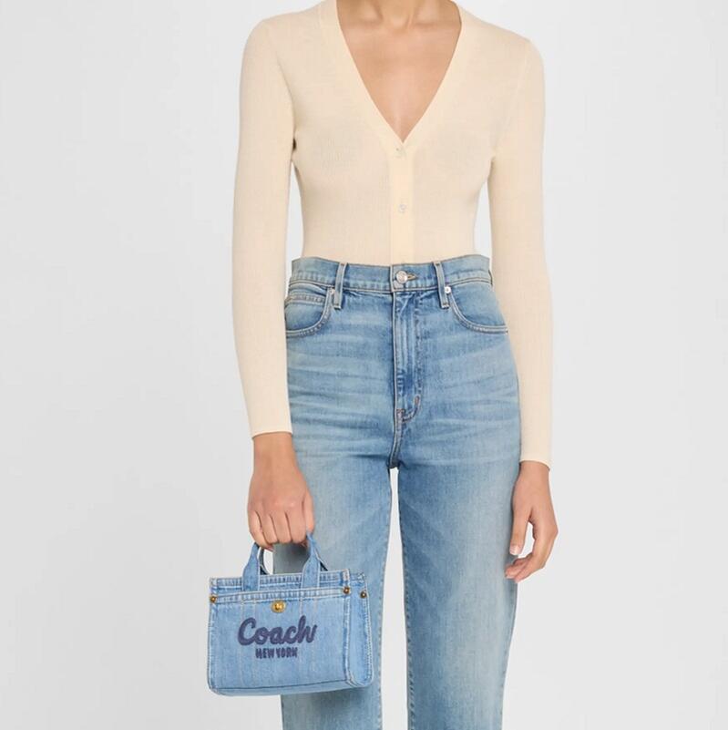 楽天市場】コーチ COACH 2025春新作 CZ100 デニムバッグ スマホ