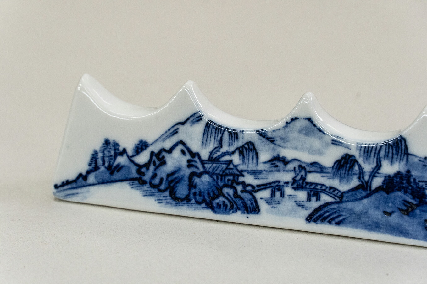 楽天市場】筆置き 山水 染付 美濃焼 : 書道用品専門店 弘梅堂