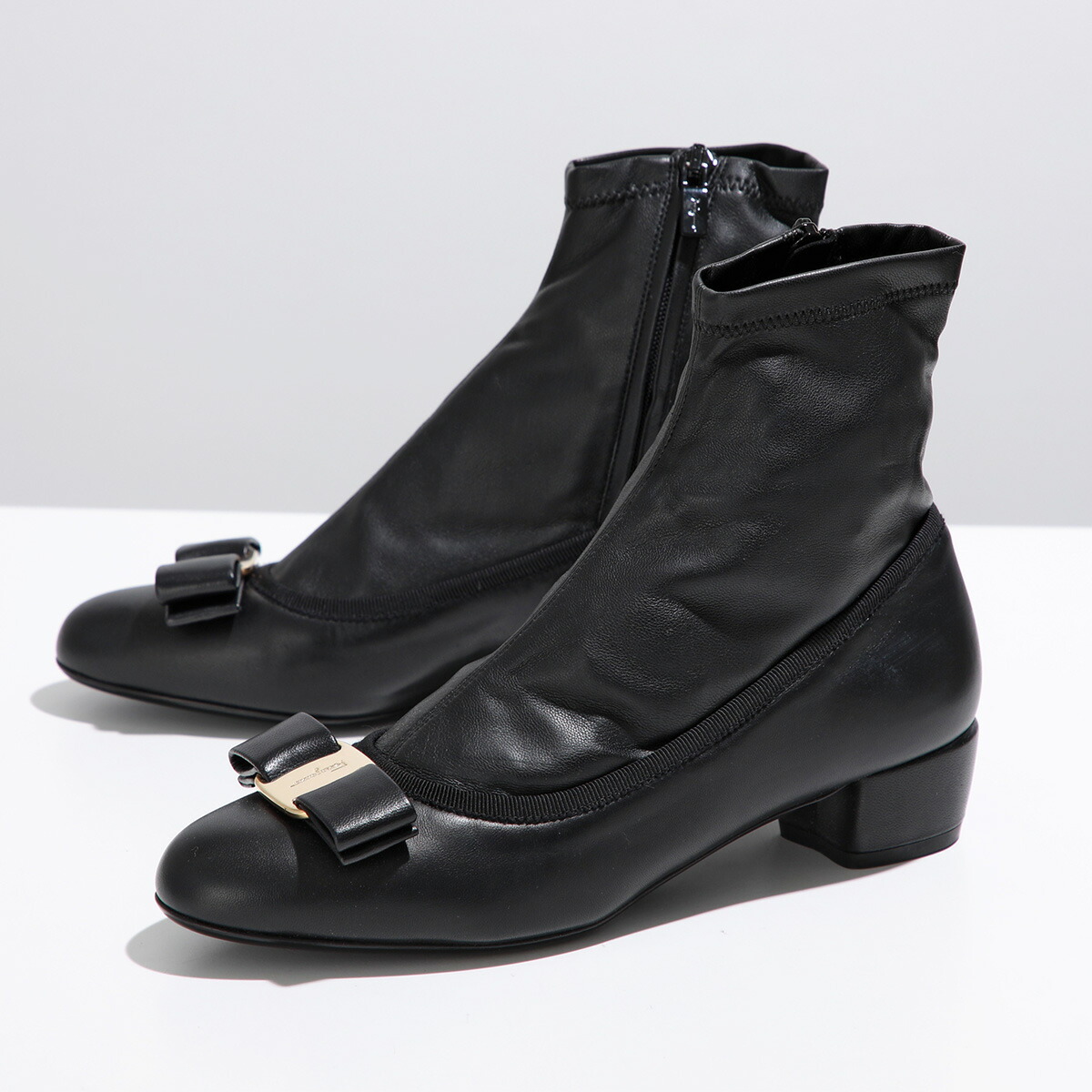 楽天市場】FERRAGAMO フェラガモ ショートブーツ VARA ヴィラリボン