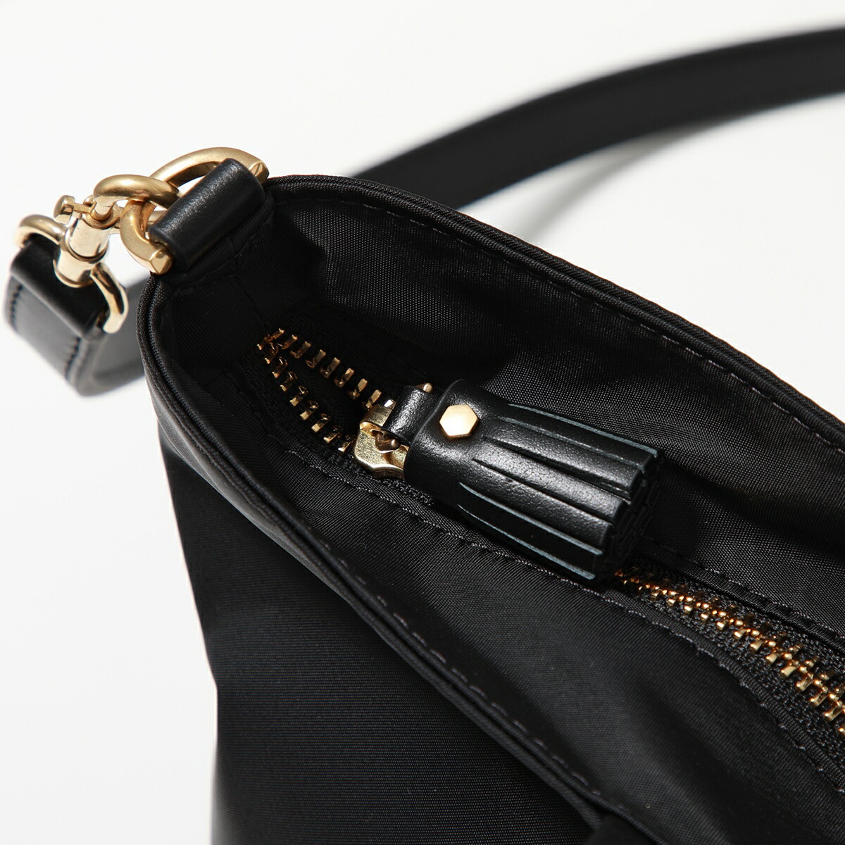 楽天市場】【最大2万円OFFクーポン対象・3/1限定】ANYA HINDMARCH