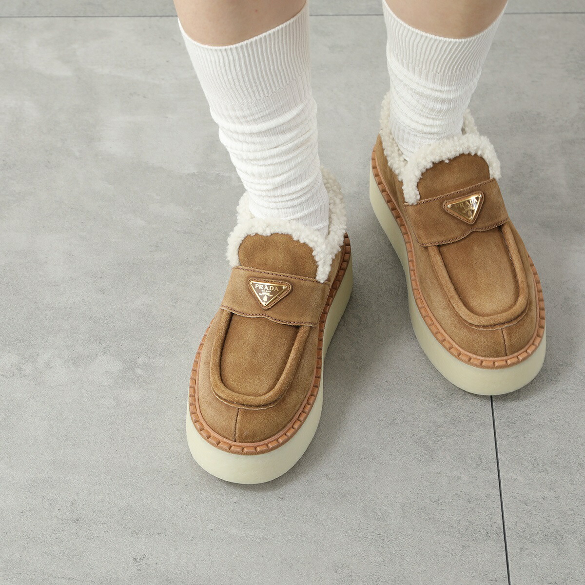 楽天市場】PRADA プラダ ローファー 1D717N FZG50 レディース