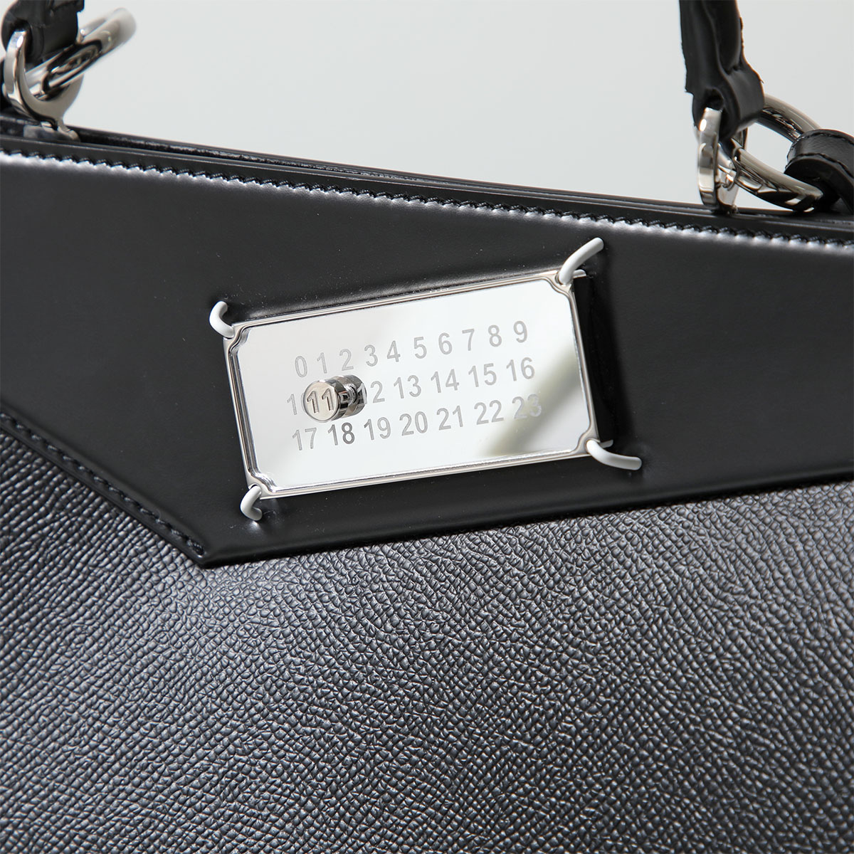 楽天市場】MAISON MARGIELA メゾンマルジェラ ハンドバッグ Snatched