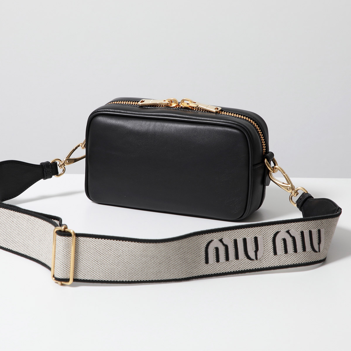 楽天市場】【最大2万円OFFクーポン対象・3/1限定】MIUMIU ミュウミュウ