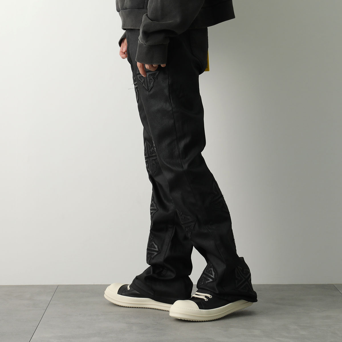 楽天市場】GUAPI グアピ ジーンズ Obsidian Black Icon Flared Denim