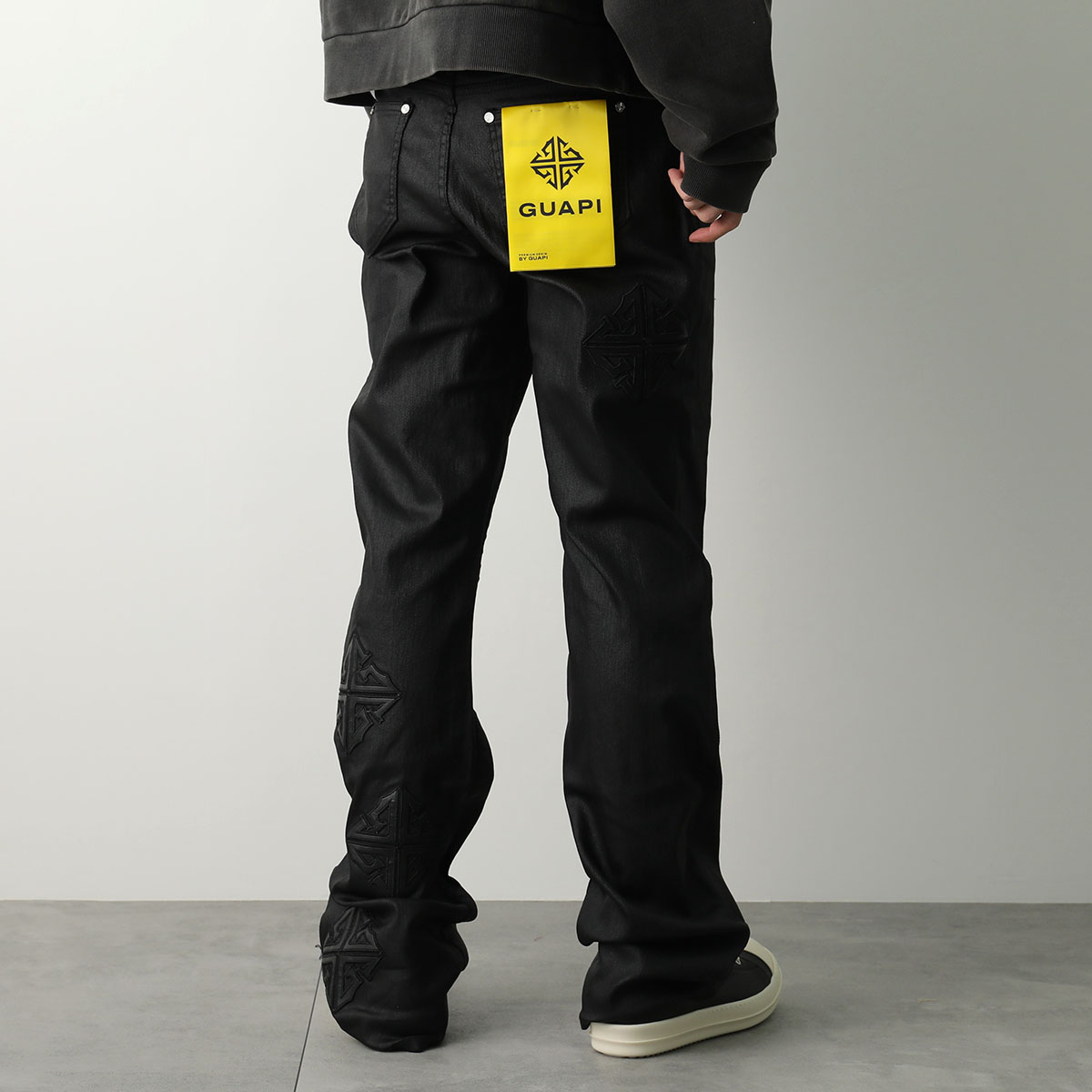 楽天市場】GUAPI グアピ ジーンズ Obsidian Black Icon Flared Denim