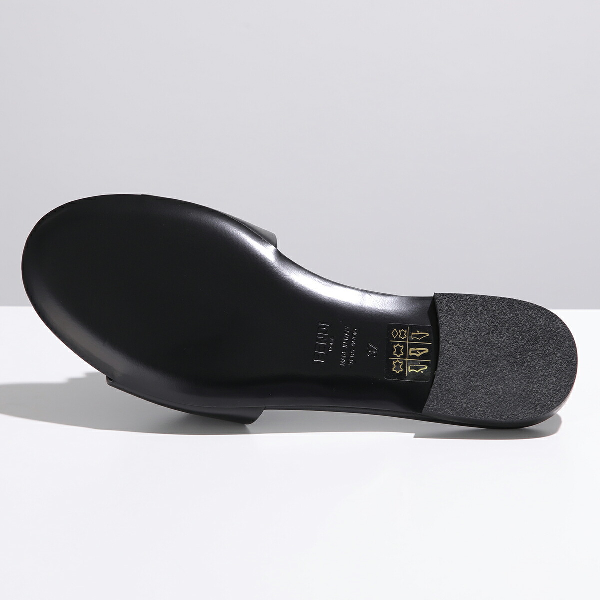 楽天市場】【最大2万円OFFクーポン対象・3/1限定】FENDI フェンディ