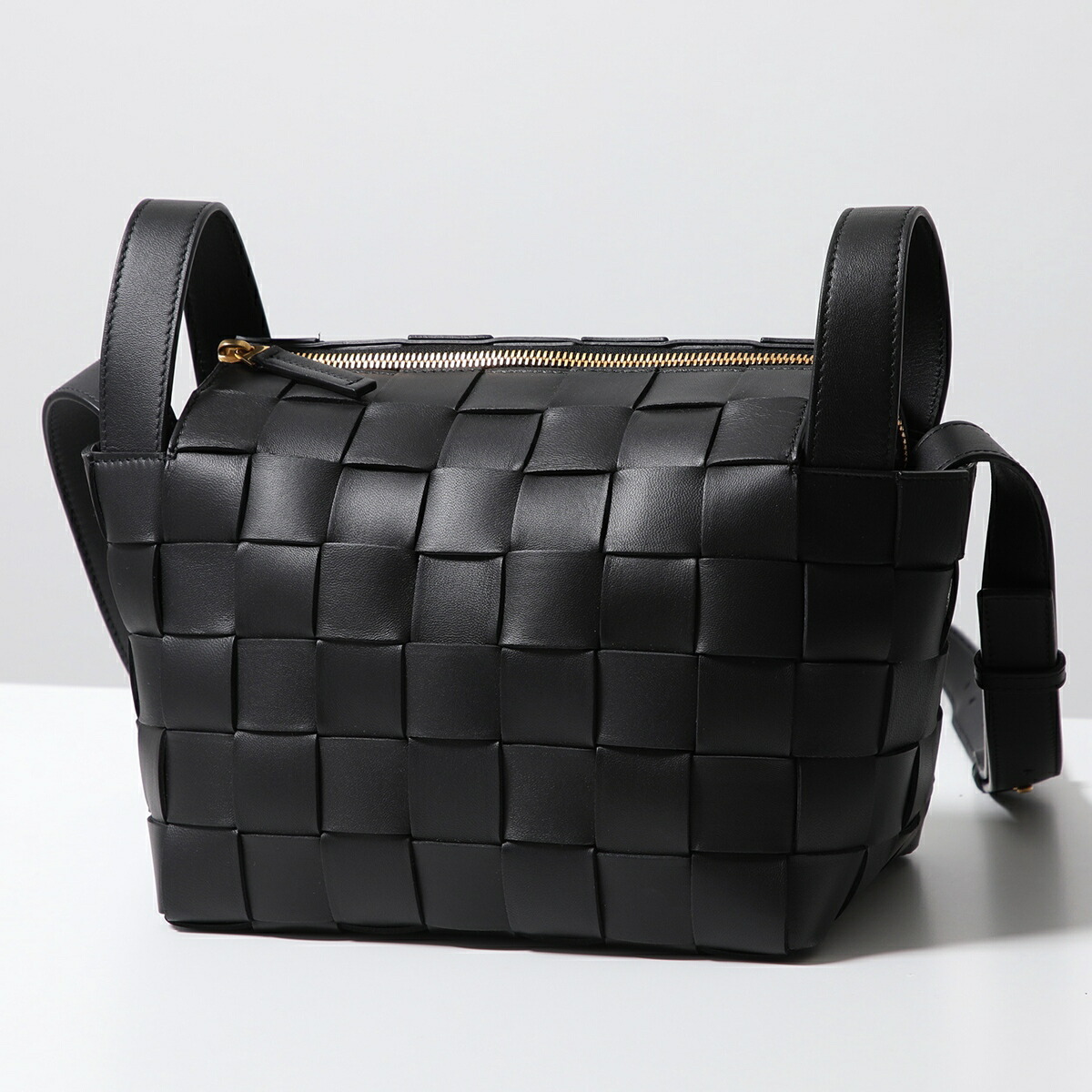 楽天市場】BOTTEGA VENETA ボッテガヴェネタ ショルダーバッグ BOWLING