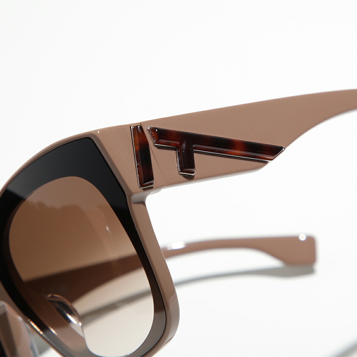 楽天市場】【最大2万円OFFクーポン対象・2/25限定】FENDI フェンディ