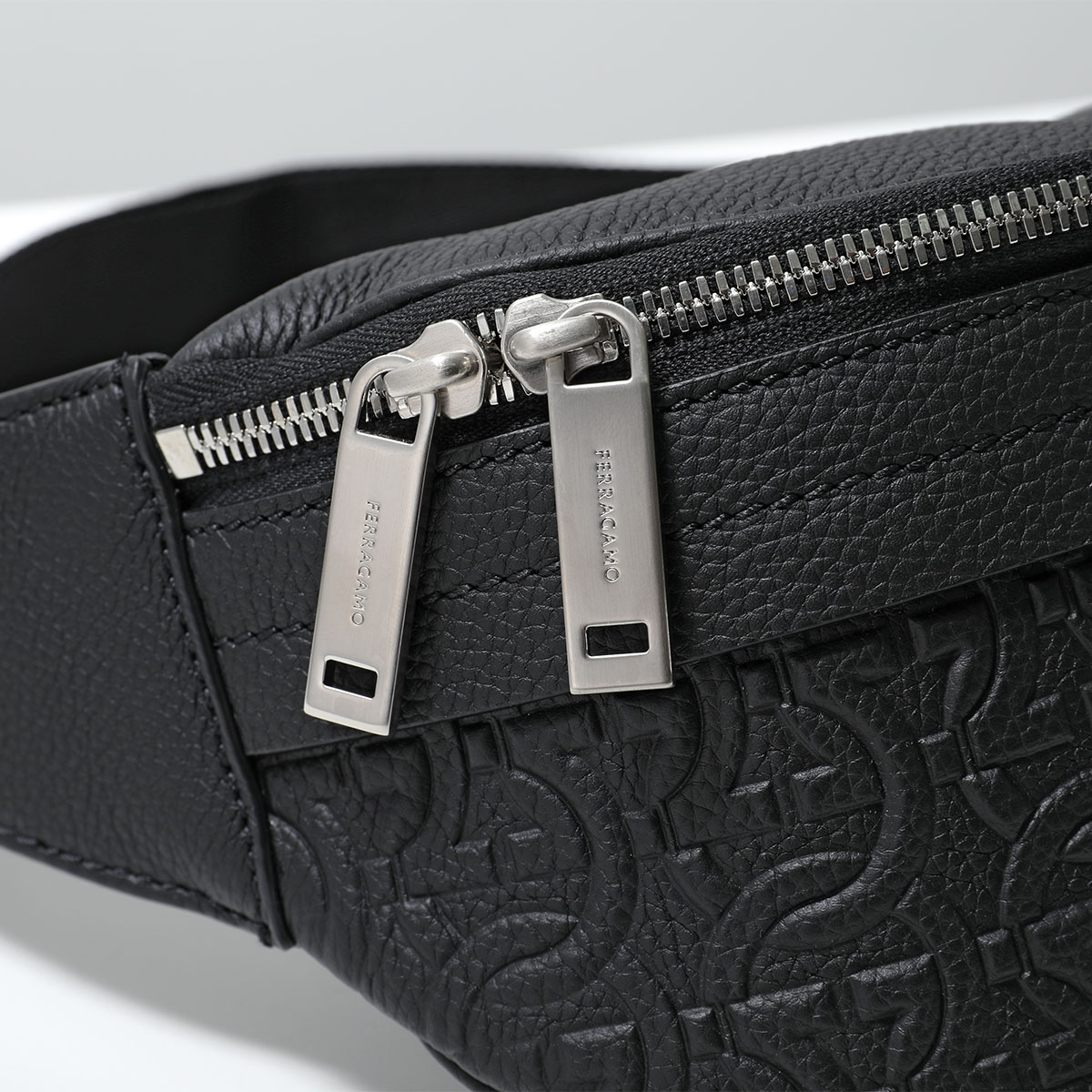 楽天市場】FERRAGAMO フェラガモ ボディバッグ 24 1489 メンズ ベルト