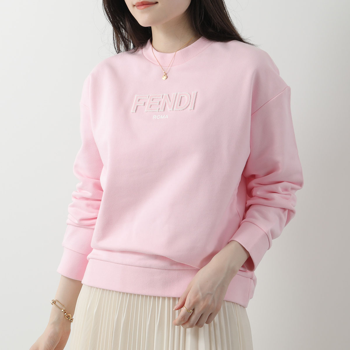 楽天市場】FENDI KIDS フェンディ キッズ トレーナー JUH077 5V0