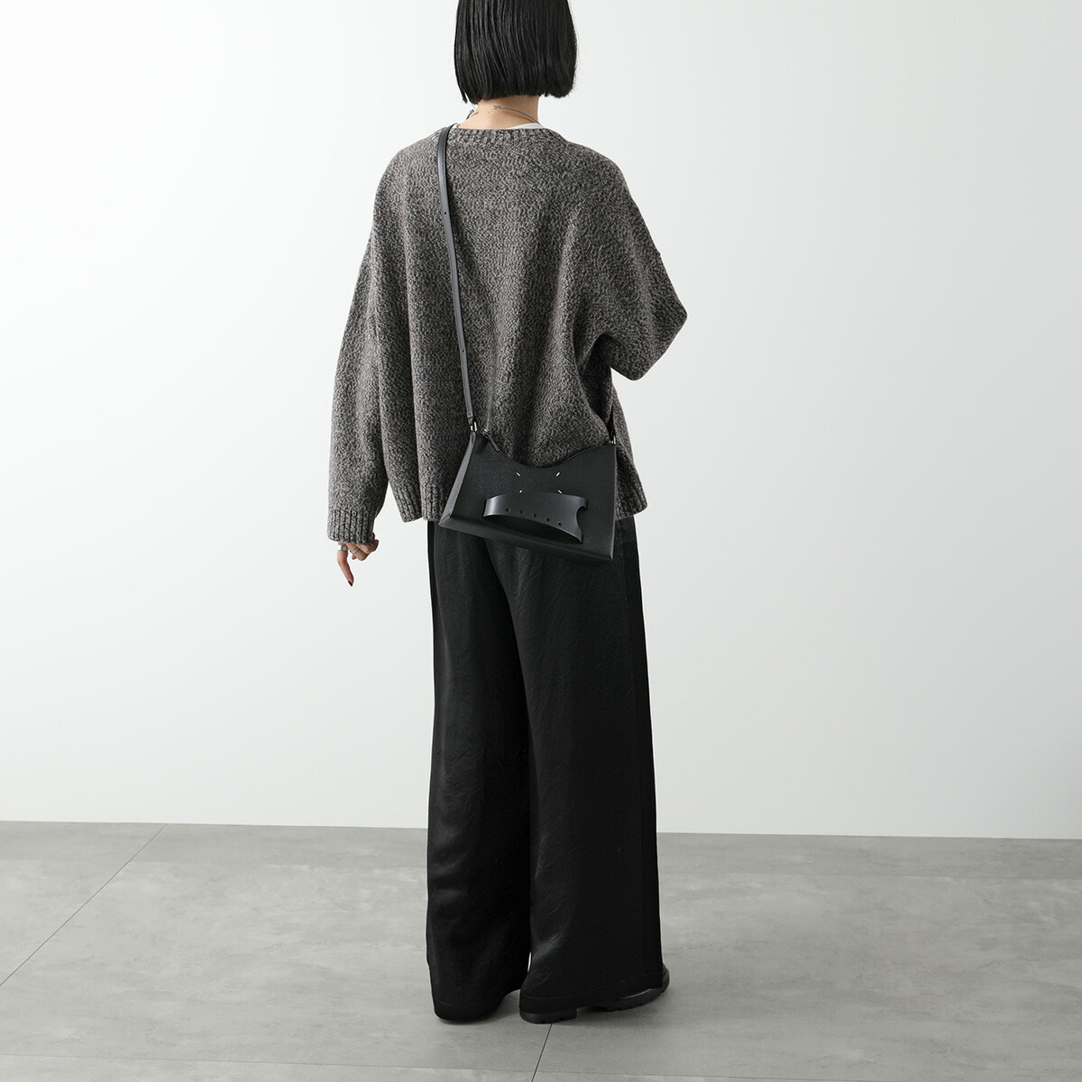 楽天市場】MAISON MARGIELA メゾンマルジェラ ホーボーバッグ Snatched