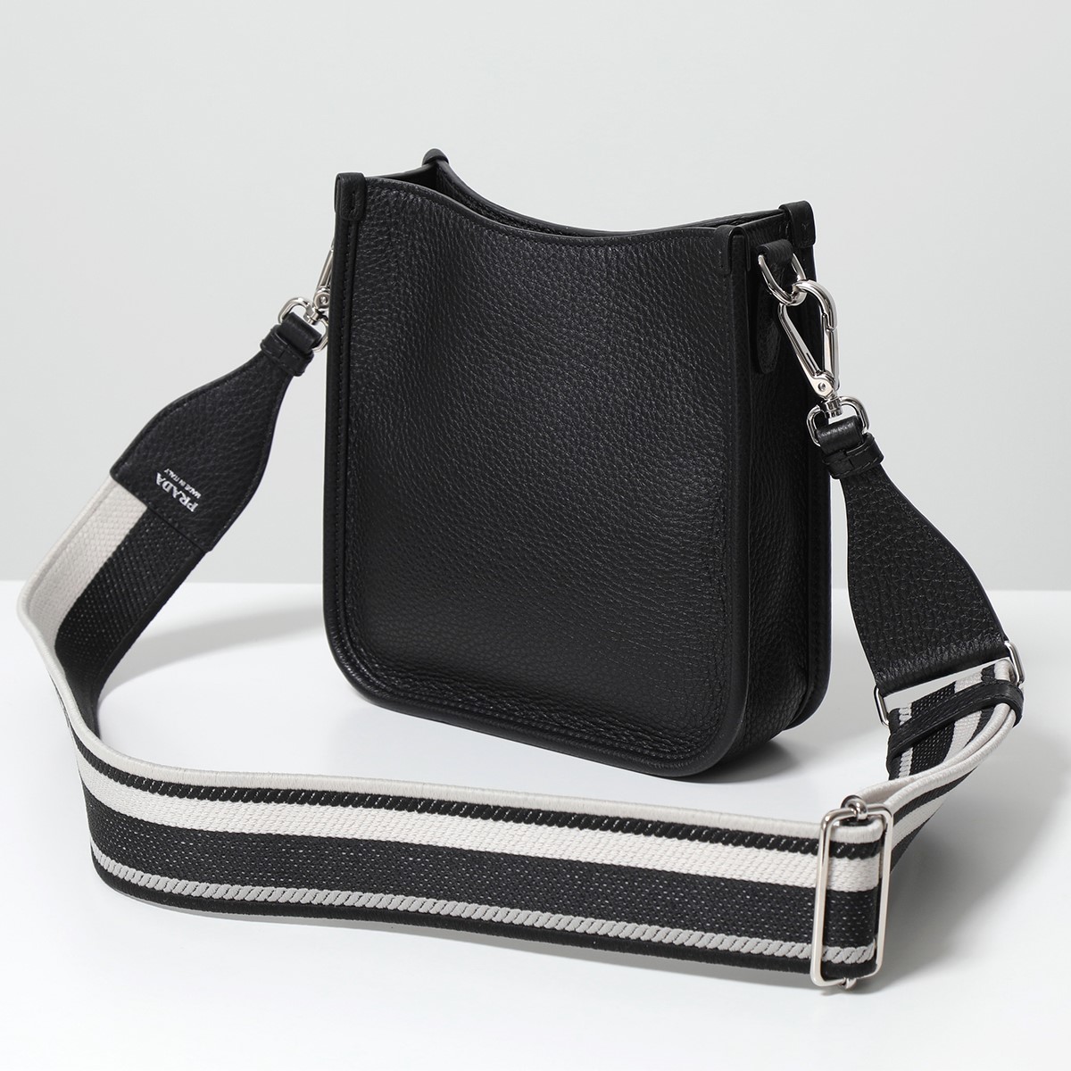 楽天市場】【最大2万円OFFクーポン対象・3/1限定】PRADA プラダ