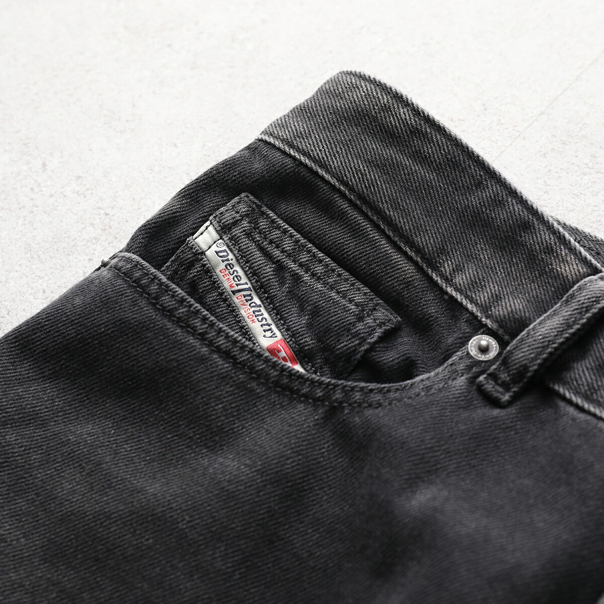 楽天市場】DIESEL ディーゼル ジーンズ relaxed jeans d-rise A06370