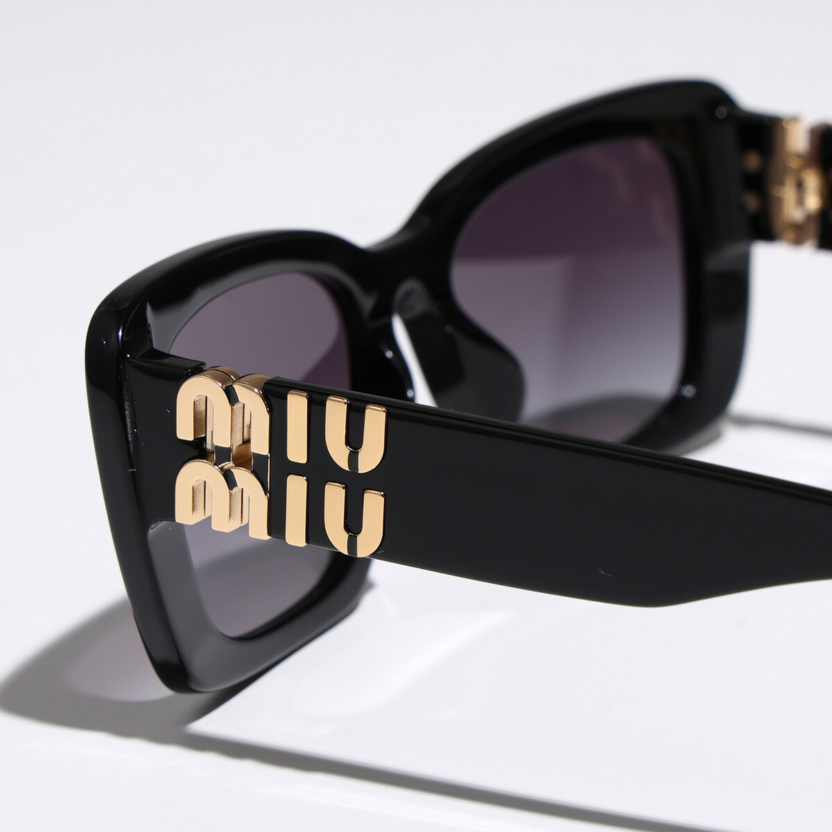 楽天市場】【最大2万円OFFクーポン対象・3/1限定】MIUMIU ミュウミュウ