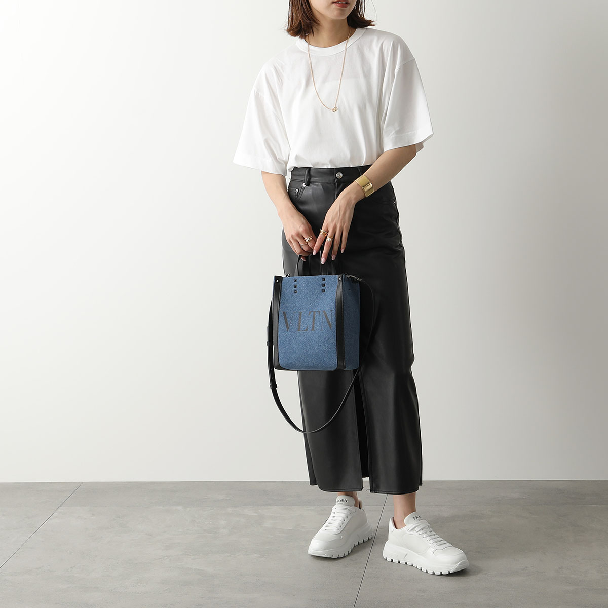 楽天市場】VALENTINO ヴァレンティノ ショルダーバッグ 2Y2B0B78USI