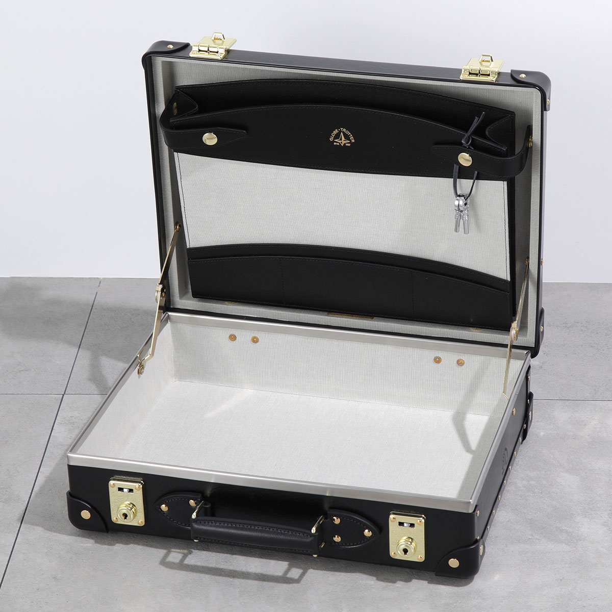 楽天市場】GLOBE TROTTER グローブトロッター アタッシュケース