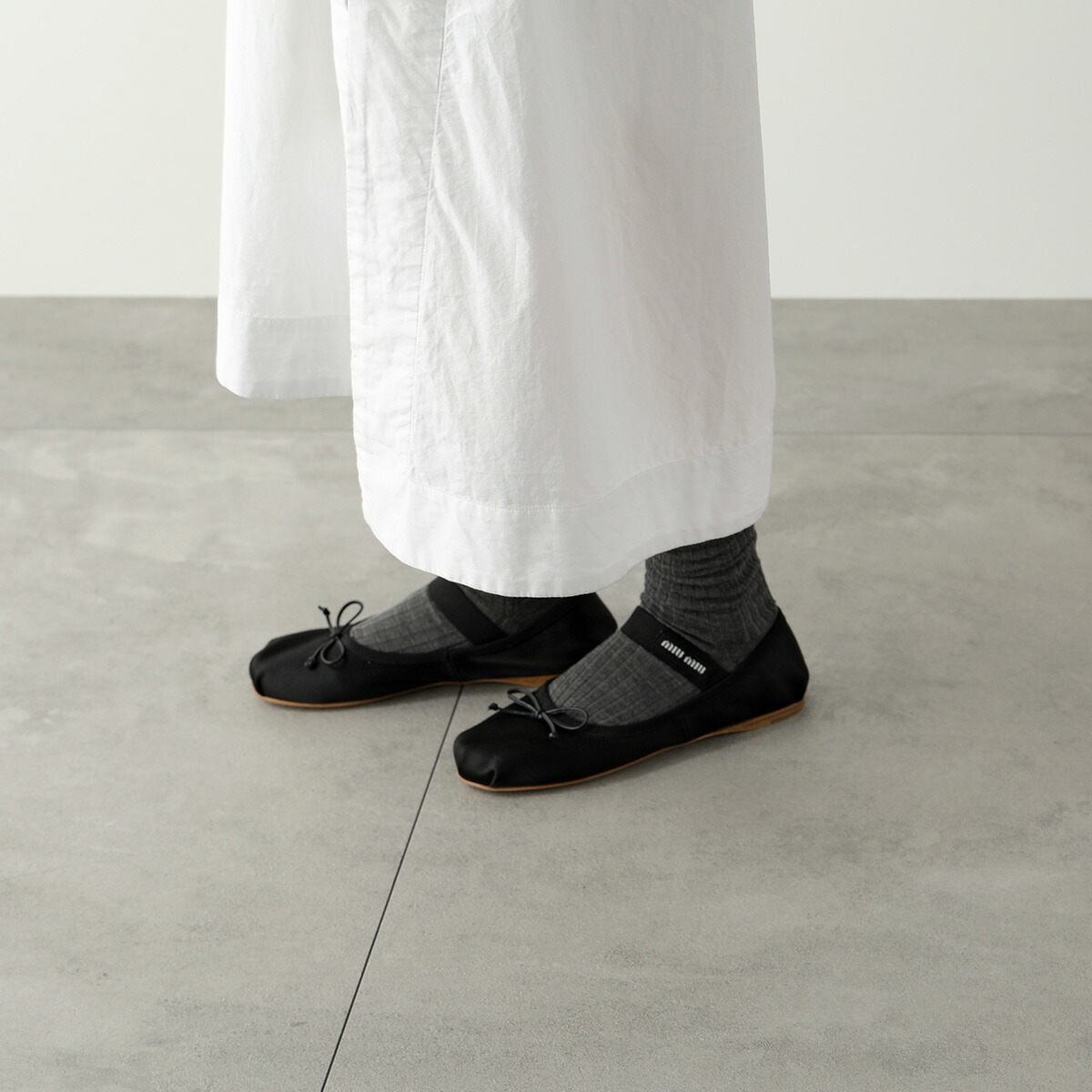 楽天市場】【最大2万円OFFクーポン対象・3/1限定】MIUMIU ミュウミュウ