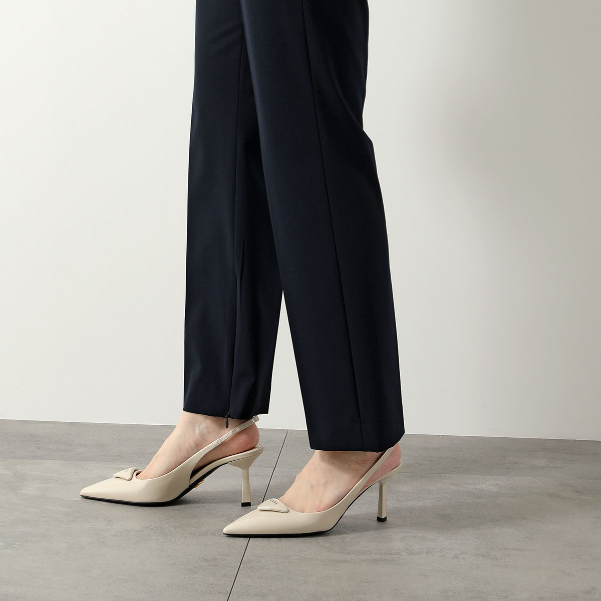 楽天市場】【最大2万円OFFクーポン対象・3/1限定】PRADA プラダ