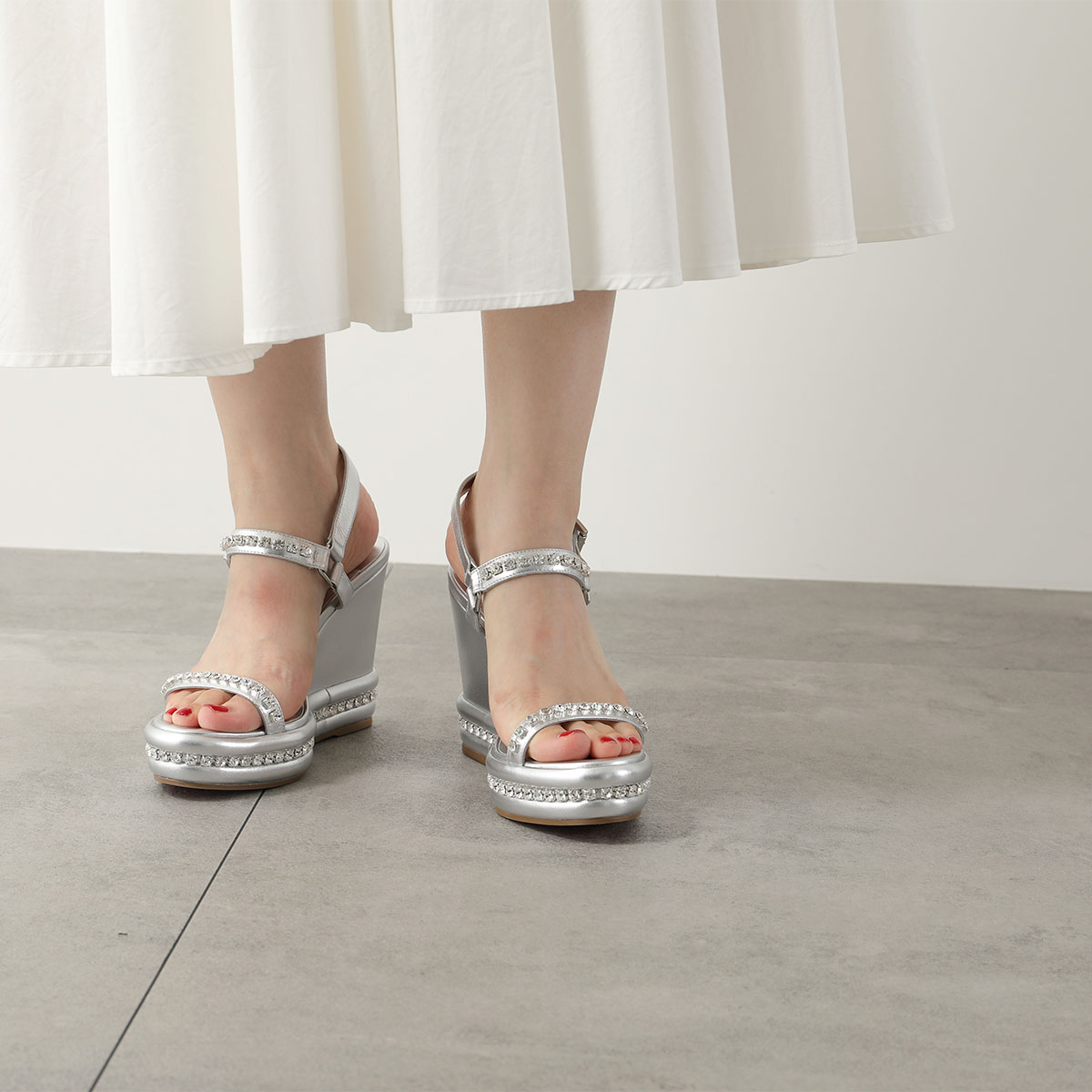 楽天市場】【最大2万円OFFクーポン対象・3/1限定】Christian Louboutin