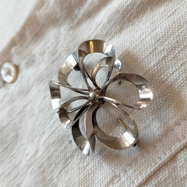 北欧ヴィンテージ N.E FROM フロム シルバーのブローチ ヴィンテージ
