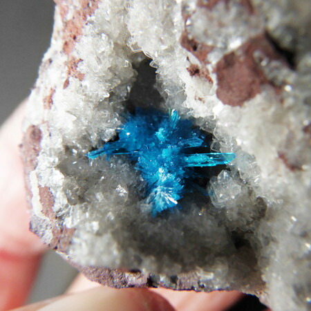 楽天市場】カバンサイト結晶 母岩付き原石 インド産 カバンシ石 鉱物