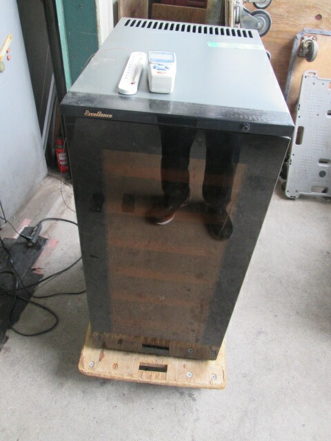 楽天市場】エクセレンス ワインセラー MW-70CE ワイン18本収納 (0512HI