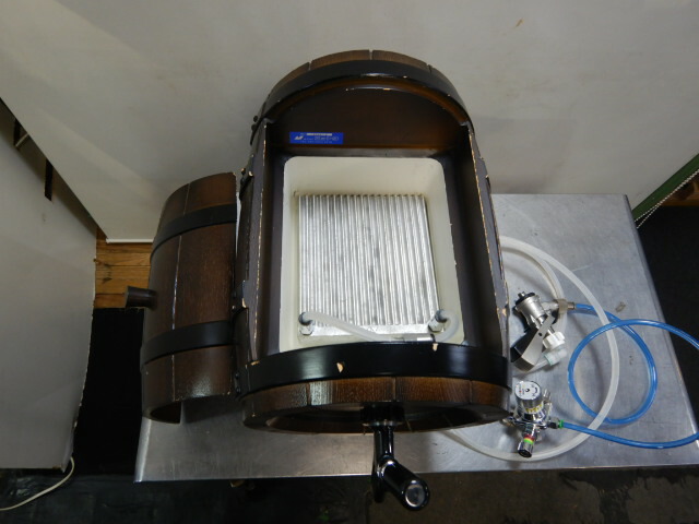 楽天市場】【中古】2016年製 木樽型 サーバー ビヤ樽君 氷冷式ニットク