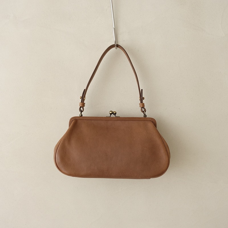 楽天市場】【定価3.3万】ヤマート Yammart カウレザーがま口ラウンド型