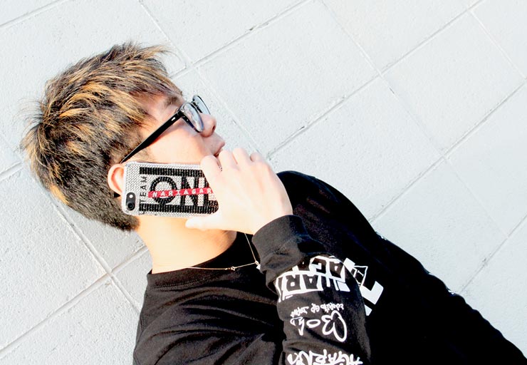 楽天市場】【SALE!!】キックボクサー皇治 TEAM ONE デコ スマホケース