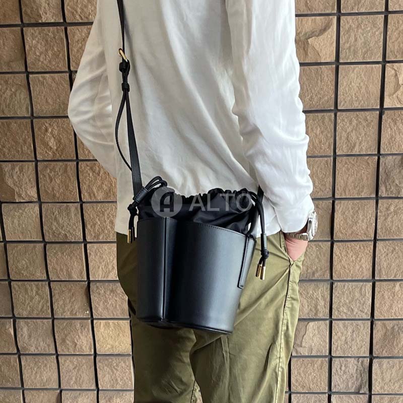 楽天市場】SACAI サカイ レザーS バスケットバッグ ショルダーバッグ