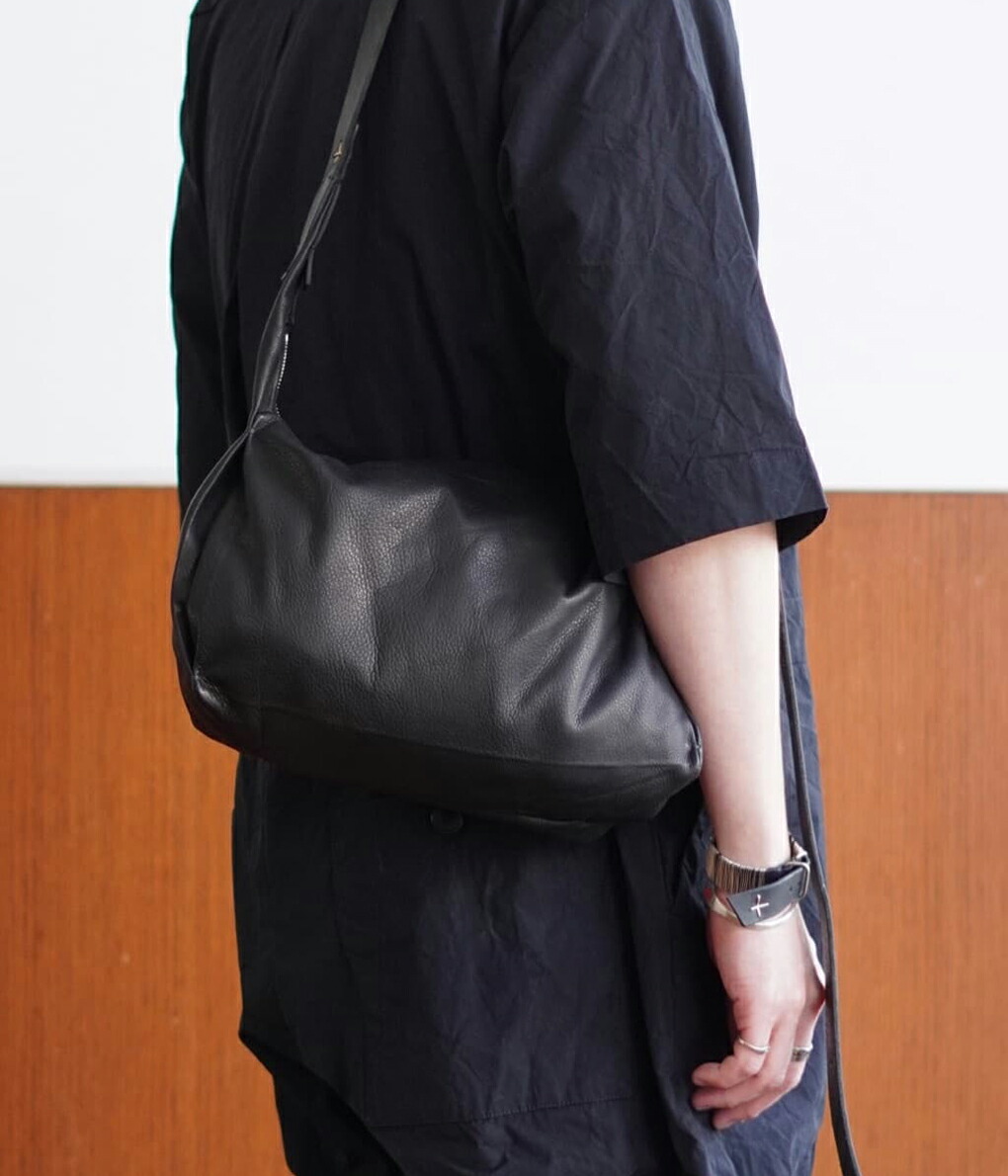 楽天市場】[送料無料]m.a+ : zipper medium rectangular shoulder