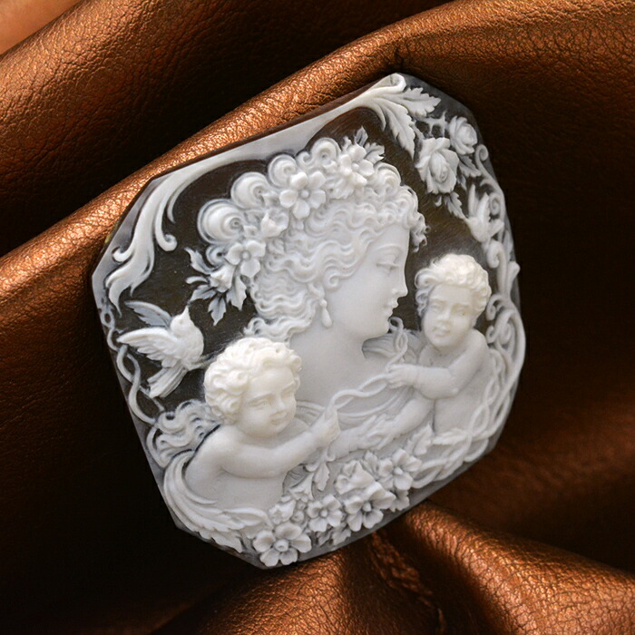 楽天市場】カメオ作品 シェルカメオ イタリアの彫刻家 Mバルザーノ氏